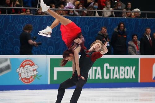 Актер Смолкин сомневается в победе сына-фигуриста на Олимпиаде в Пекине 