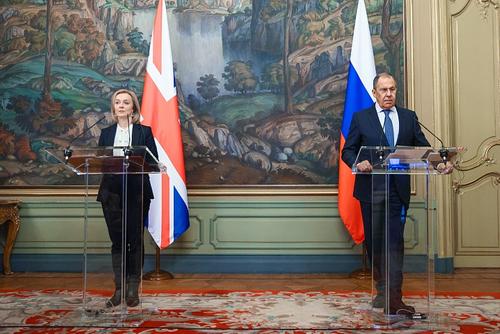 Британский посол в РФ Боннерт во время переговоров с Лавровым напомнила Трасс, что Воронеж и Ростов относятся к России 