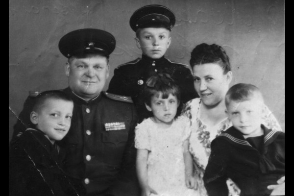 Шестилетний солдат: о самом юном сыне полка, фронтовой любви и генеральской чечётке