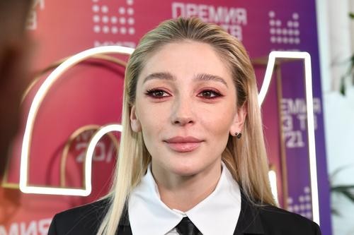 Телеведущая Настя Ивлеева рассказала, что учится жить по-новому в условиях санкций