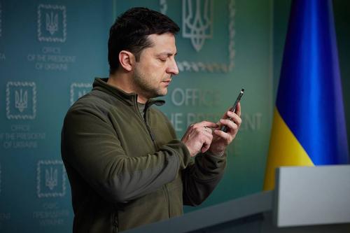 Володин: Зеленский покинул Украину и переехал в Польшу Володин: Зеленский покинул Украину и переехал в Польшу
