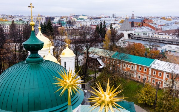 
                    Что посмотреть в Ярославле: 10 архитектурных достопримечательностей
                    
                
