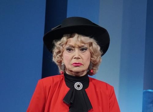 Актриса Светлана Немоляева рассказала, что справиться со смертью мужа ей помогли театр и семья