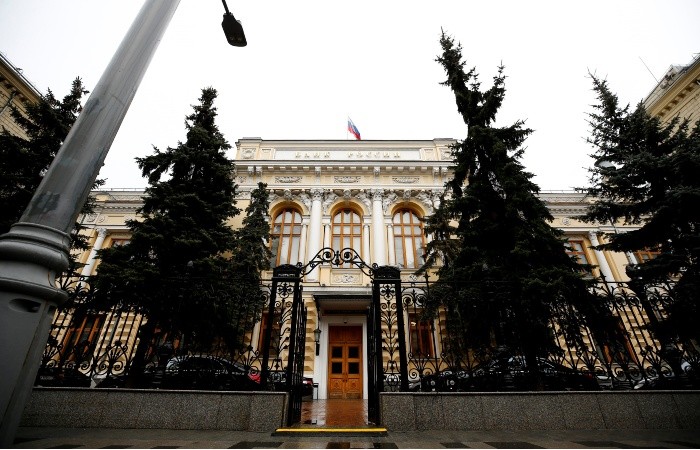 ЦБ подтвердил, что отменил комиссию в 12% на покупку валюты через брокеров ЦБ подтвердил, что отменил комиссию в 12% на покупку валюты через брокеров