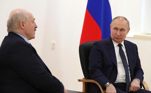 Путин заявил, что спецоперация на Украине идет по плану и выразил признательность российским военным, защищающим Россию