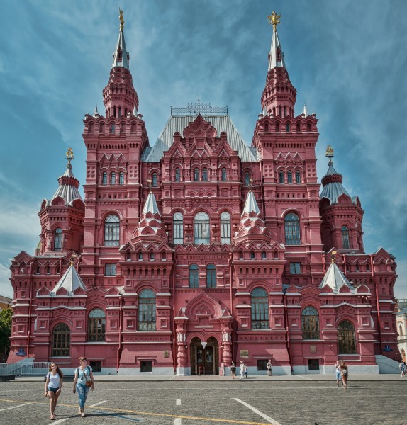 Эклектика: особенности стиля в архитектуре и дизайне интерьера
Эклектика: особенности стиля в архитектуре и дизайне интерьера