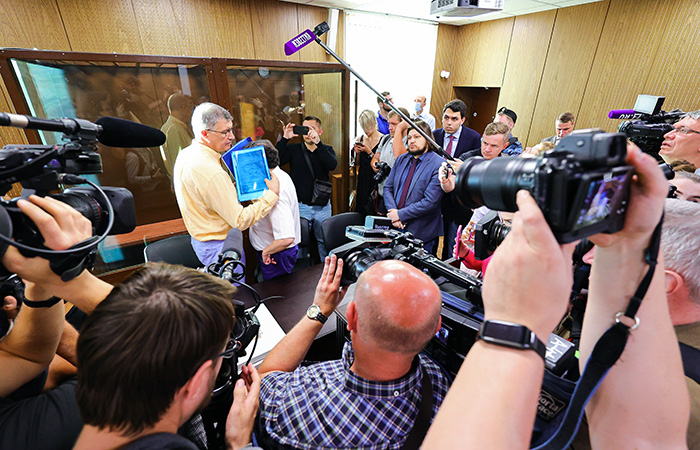 Суд отправил Владимира Мау под домашний арест до 7 августа