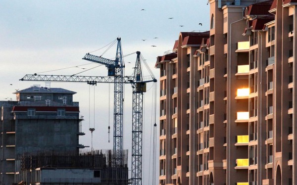 
                    Девелоперы выставили на продажу только половину строящихся квартир

                