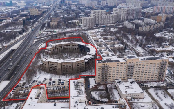 
                    Здание заброшенной больницы в Москве выставили на торги за ₽505 млн

                
