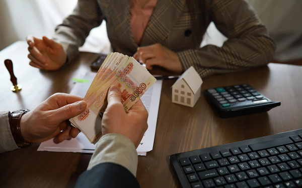 
                    Сколько нужно зарабатывать для одобрения ипотеки на новостройку в Москве

                