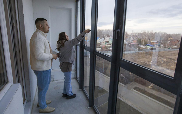 
                    Сколько нужно зарабатывать для одобрения ипотеки на квартиру в 2025 году

                