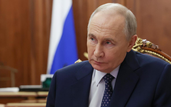 
                    Путин потребовал от банков не взимать комиссии по семейной ипотеке

                