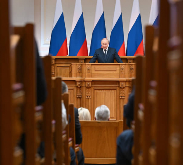 
                Просветителей не судят
            