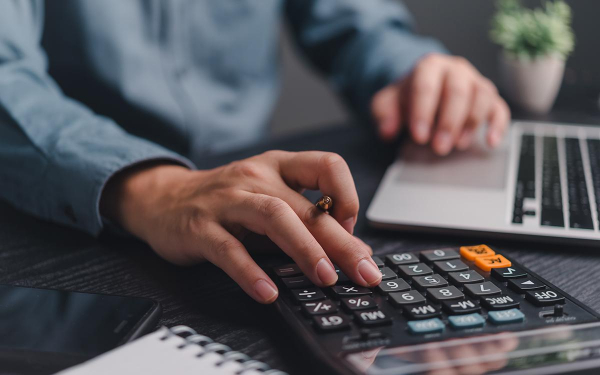 
                    Сколько нужно зарабатывать для одобрения ипотеки на квартиру в 2025 году

                