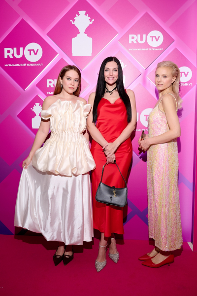 Препати Премии RU.TV: яркий старт главного музыкального события