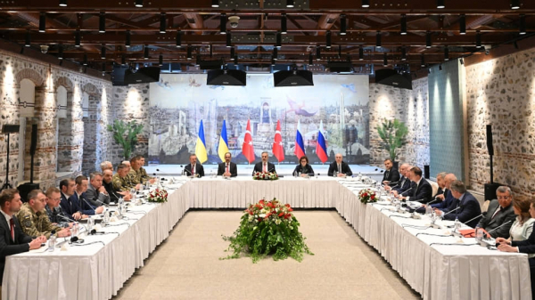 
                &laquo;Тактическая победа господина Путина&raquo;
            