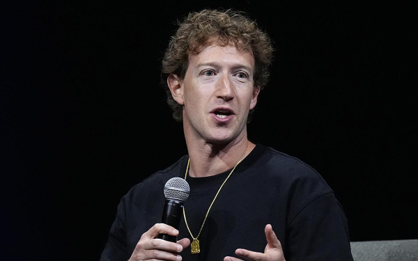 
                    Квартиру в доме одного из отцов желтой прессы продают в США за $6 млн

                