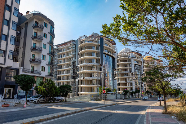 Комфорт и гражданство: почему жилье в Турции все еще популярно у россиян
Комфорт и гражданство: почему жилье в Турции все еще популярно у россиян