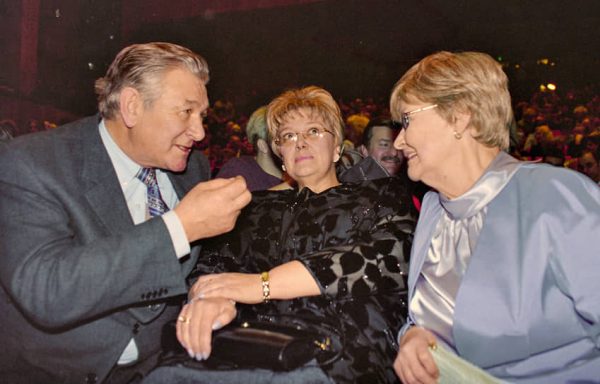 
                Народная жена Советского Союза
            