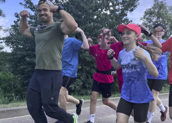 Бегущий по дорогам истории