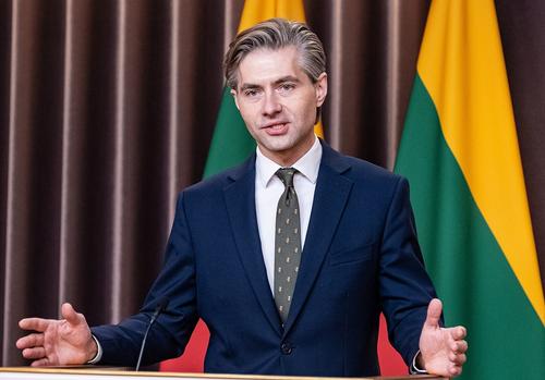 Глава МИД Литвы призвал к жестким санкциям и изоляции России