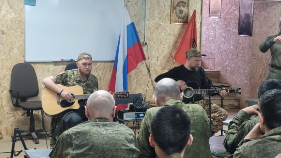 Лидер группы &laquo;Павильон&raquo; Илья Столетов: &laquo;Сейчас время героев&raquo;