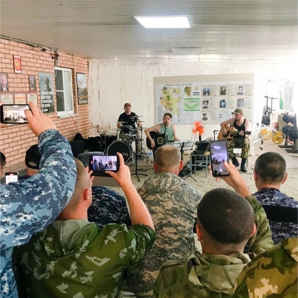 Лидер группы &laquo;Павильон&raquo; Илья Столетов: &laquo;Сейчас время героев&raquo;