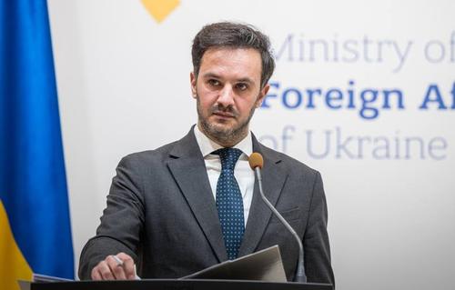 Представитель МИД Украины не стал отвечать на вопрос, поедет ли украинская делегация в Стамбул 2 июня Представитель МИД Украины не стал отвечать на вопрос, поедет ли украинская делегация в Стамбул 2 июня