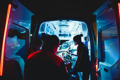 В Берлине неизвестный напал на школьника с ножом