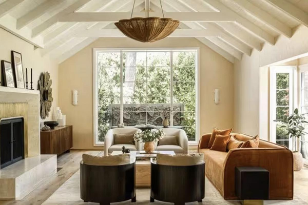 
                    Кэмерон Диас снизила цену на свой дом в Лос-Анджелесе на $1,3 млн

                