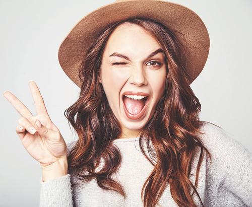 Белый налёт на языке не всегда опасен