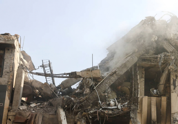 
                Израиль и Иран обменялись ракетными ударами
            