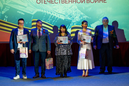 Песни нашего полка: &laquo;Кто &ndash; то прадеда вспомнил, кто &ndash; деда&hellip;&raquo;