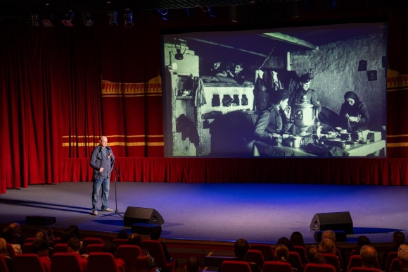 Песни нашего полка: &laquo;Перед памятью павших стою&hellip;&raquo;