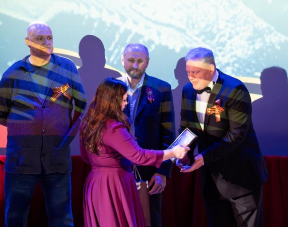 Песни нашего полка: &laquo;Перед памятью павших стою&hellip;&raquo;