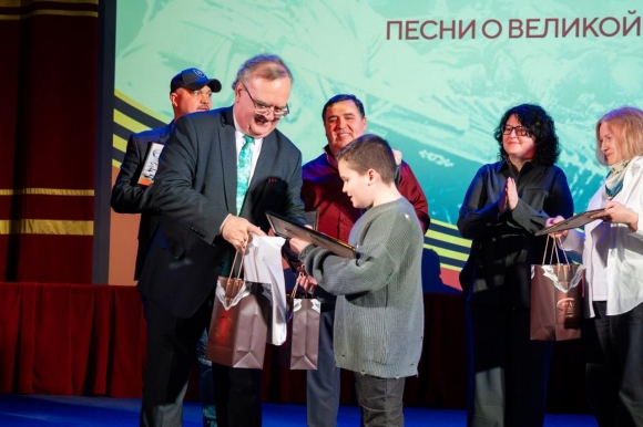 Песни нашего полка: &laquo;Шла война, мы бились дни и ночи напролет&hellip;&raquo;